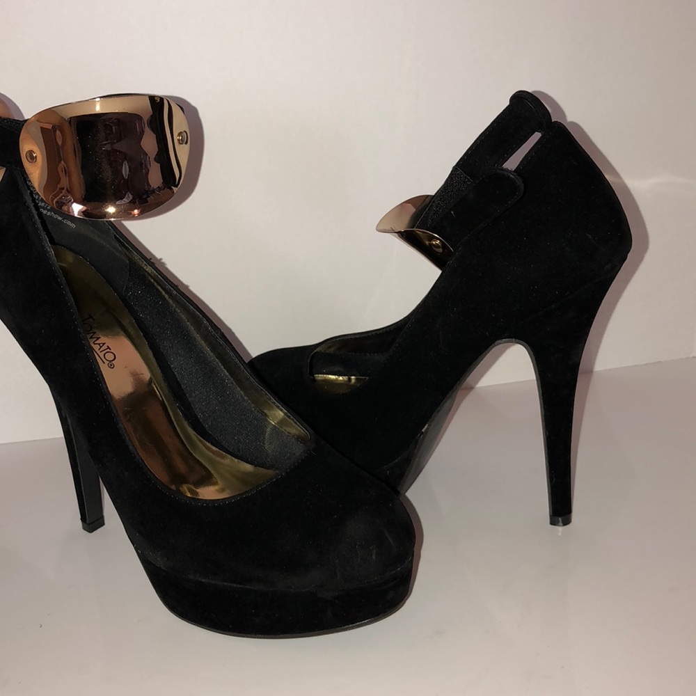 Black suede heels